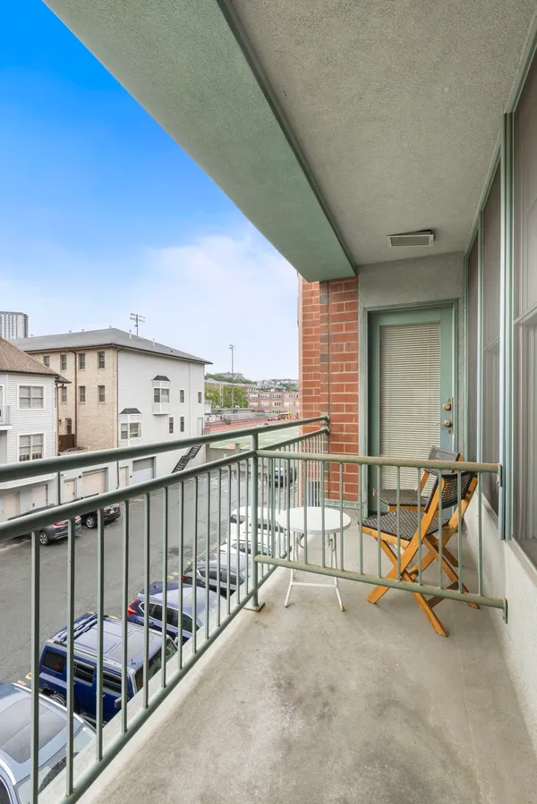 $750,000 | 402 9th Street, Unit W3J, Hoboken, NJ 07030