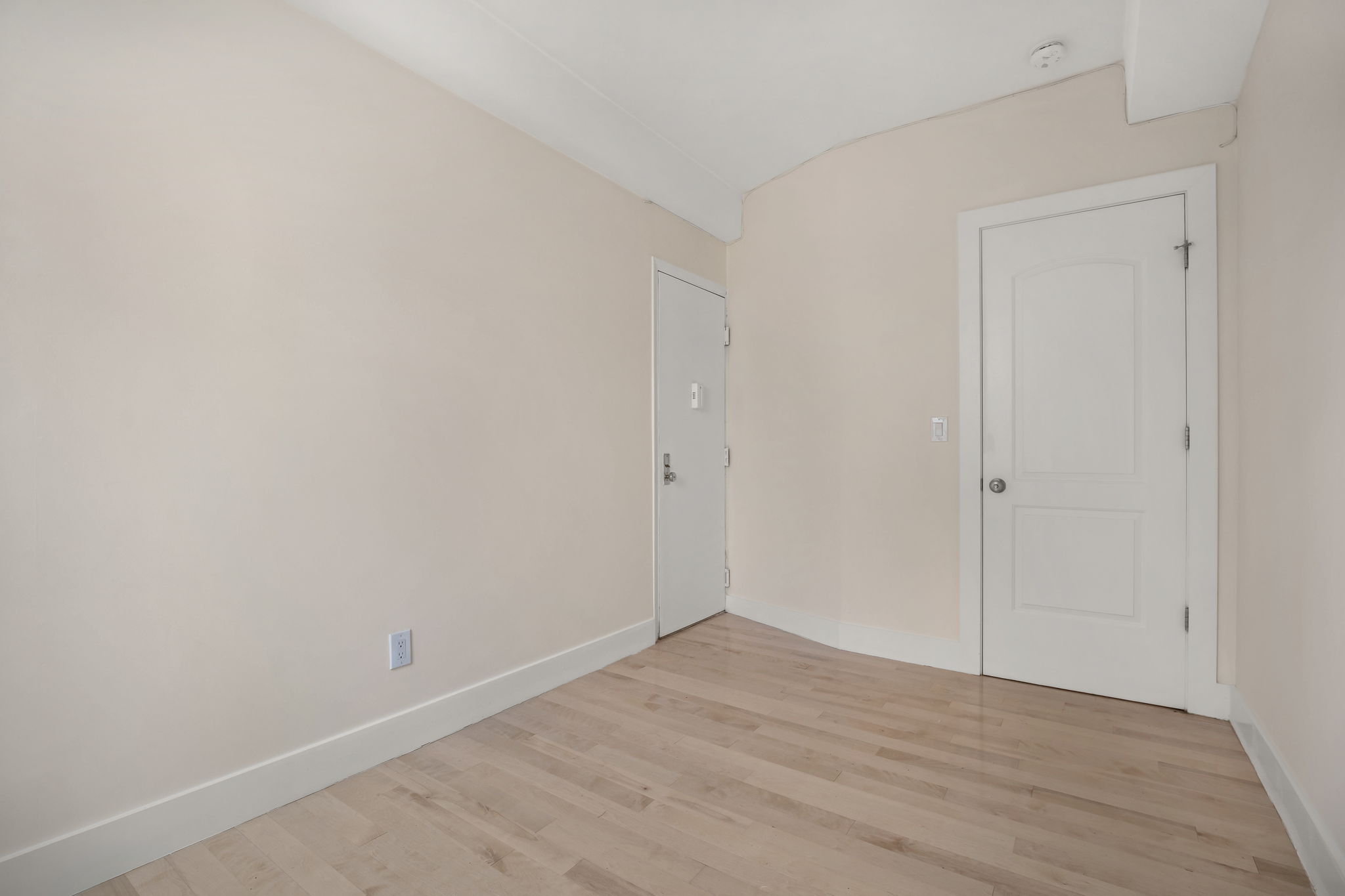 4113 Broadway, Unit 2D Manhattan, NY 10033 - Photo 6 of 13