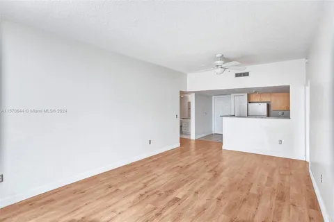 $460,000 | 3000 Coral Way, Unit 412, Miami, FL 33145