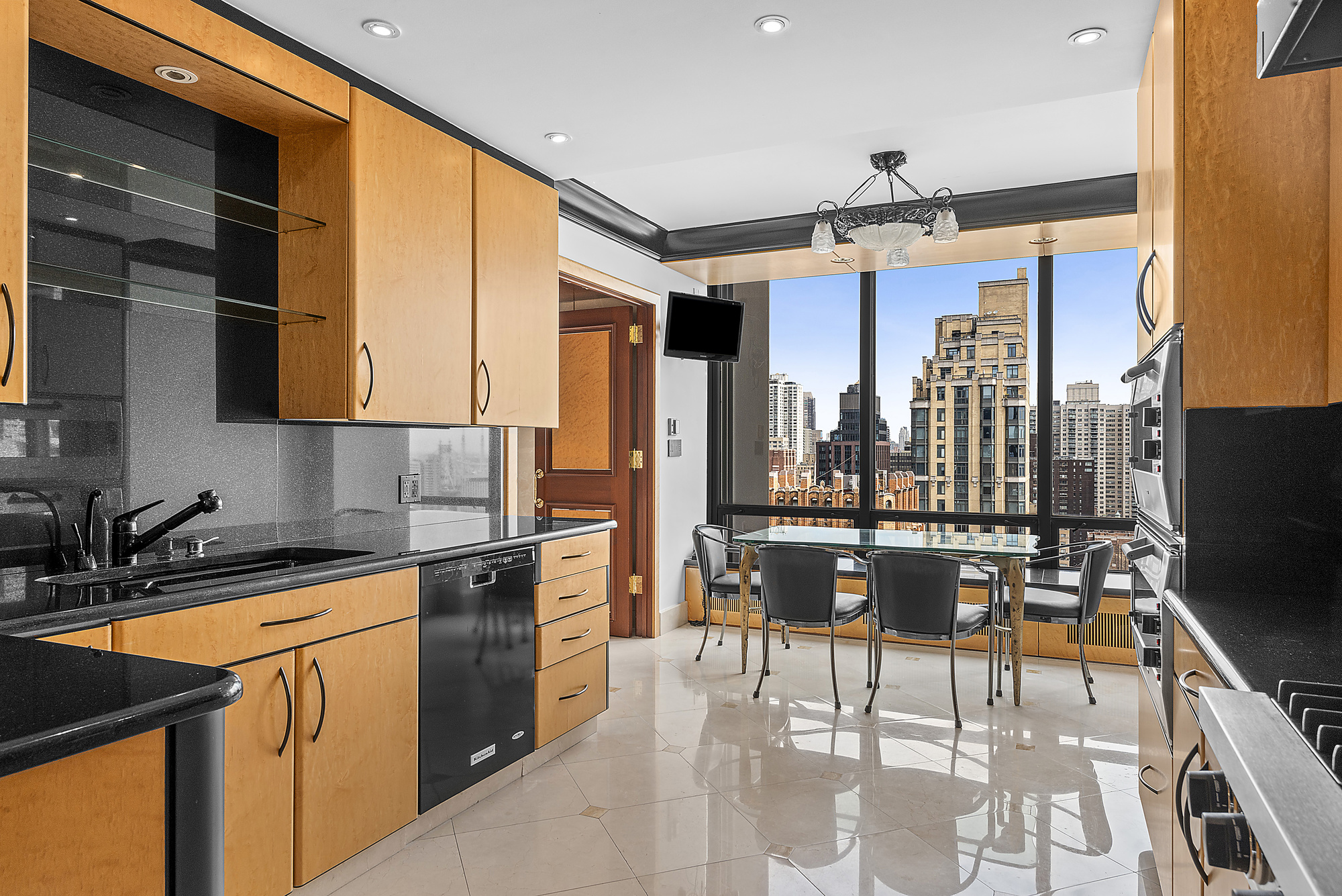 860 United Nations Plaza, Unit 31/32D Manhattan, NY 10017 - Photo 10 of 15