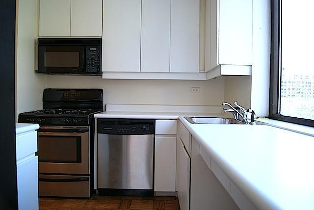 630 1st Avenue, Unit 9M Manhattan, NY 10016 - Photo 4 of 9