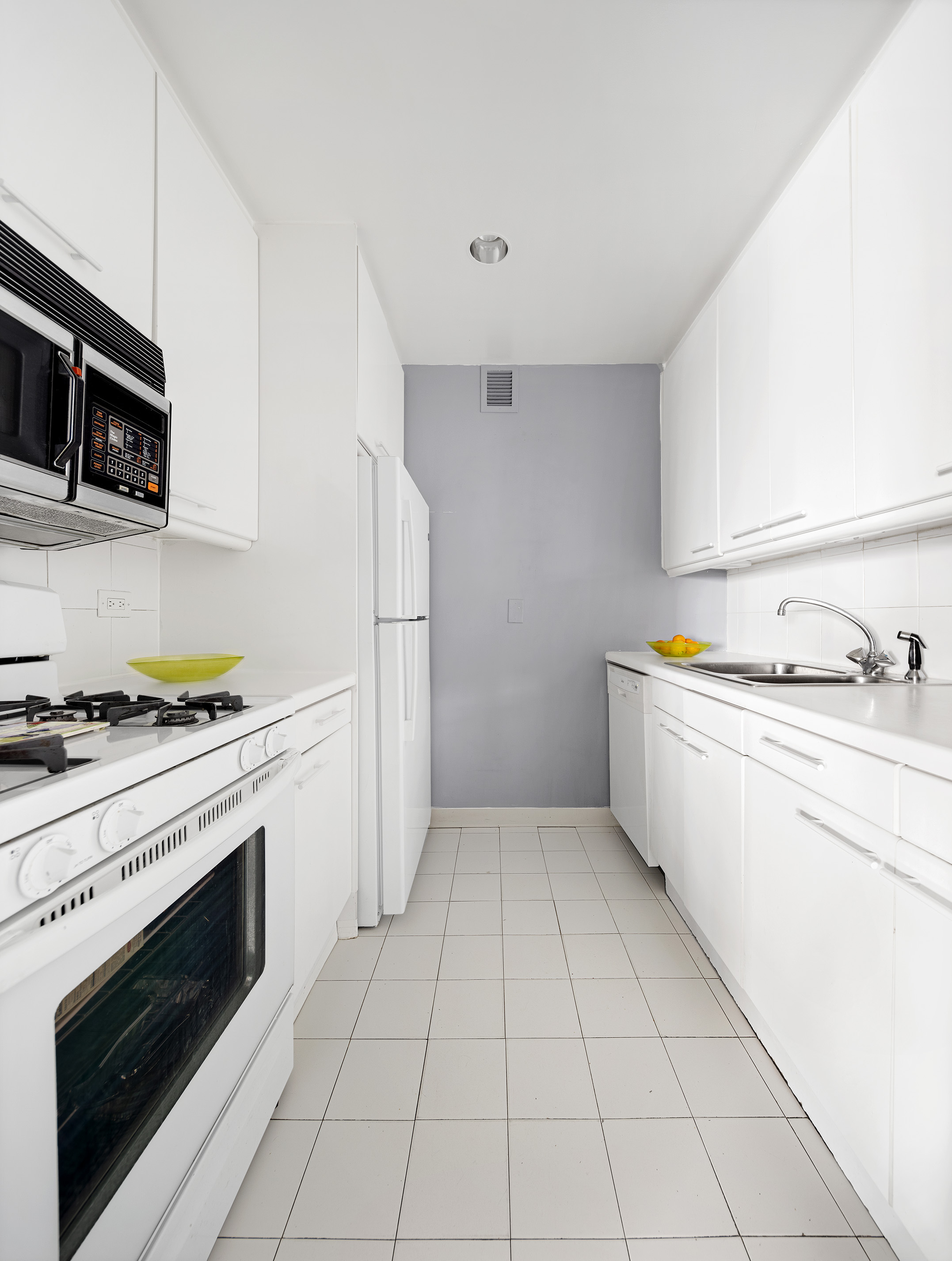 146 West 57th Street, Unit 38B Manhattan, NY 10019 - Photo 4 of 7