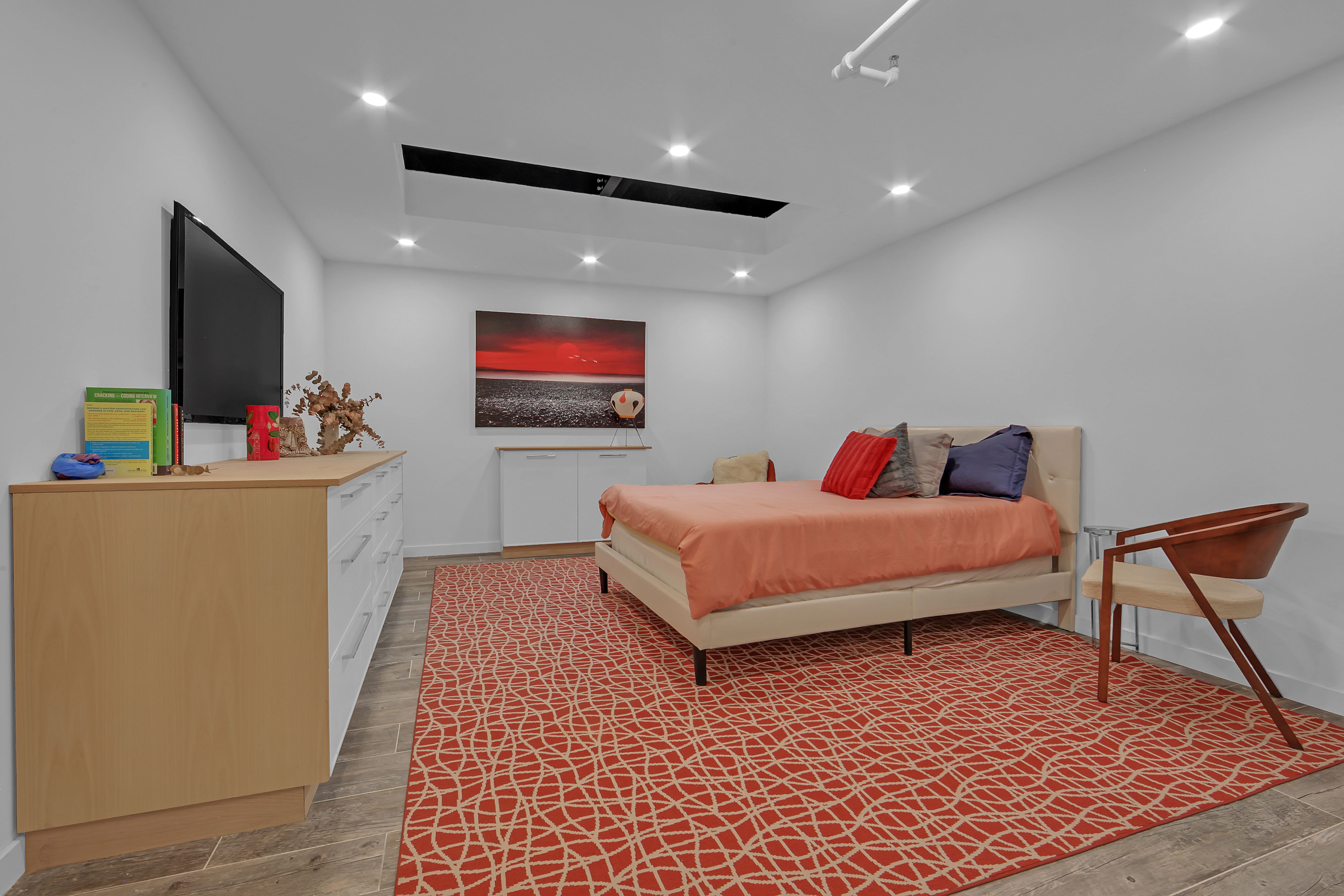 111 East 19th Street Manhattan, NY 10003 - Photo 15 of 38 Gallery Image 15