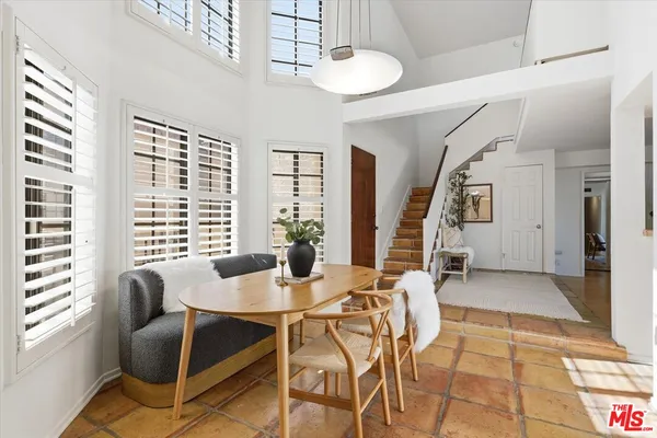 $1,180,000 | 12321 Ocean Park Boulevard, Unit 18, Los Angeles, CA 90064