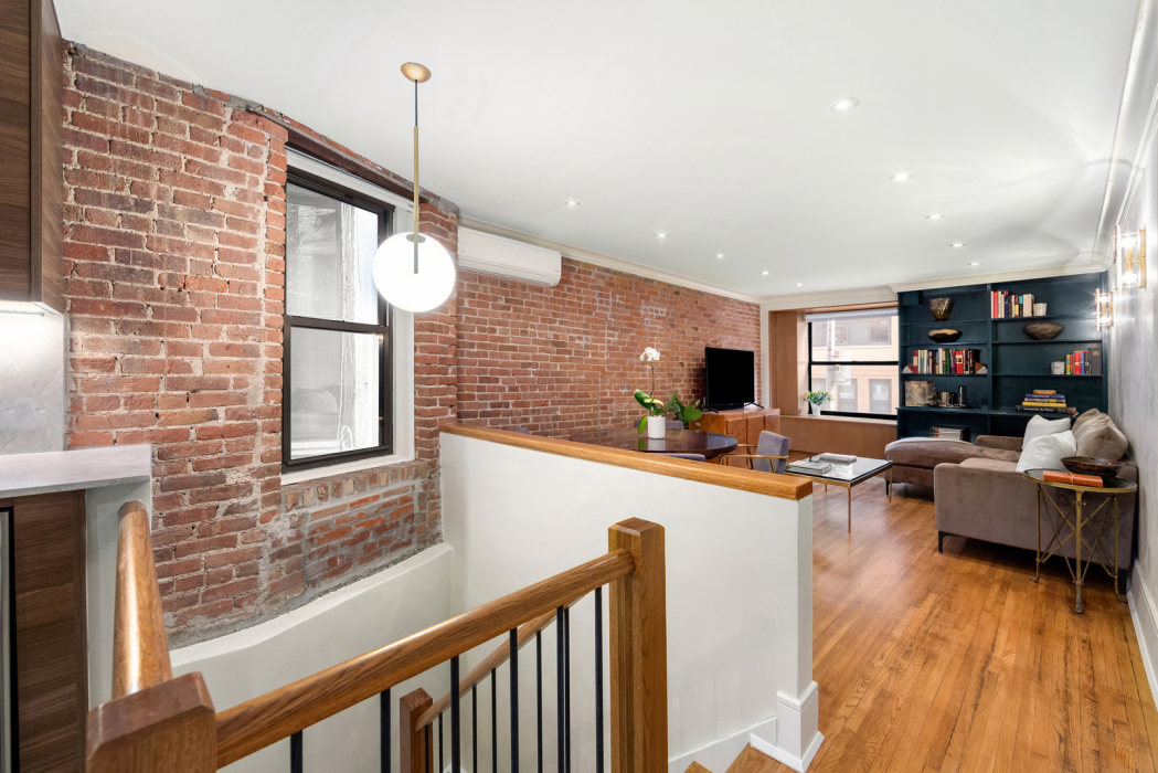 15 Jones Street, Unit 1E Manhattan, NY 10014 - Photo 9 of 10