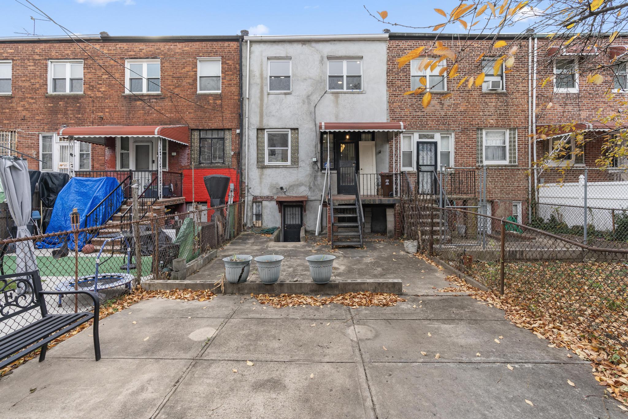 237 Remsen Avenue, Unit 1 Brooklyn, NY 11212 - Photo 13 of 16 a view of street with sitting area
