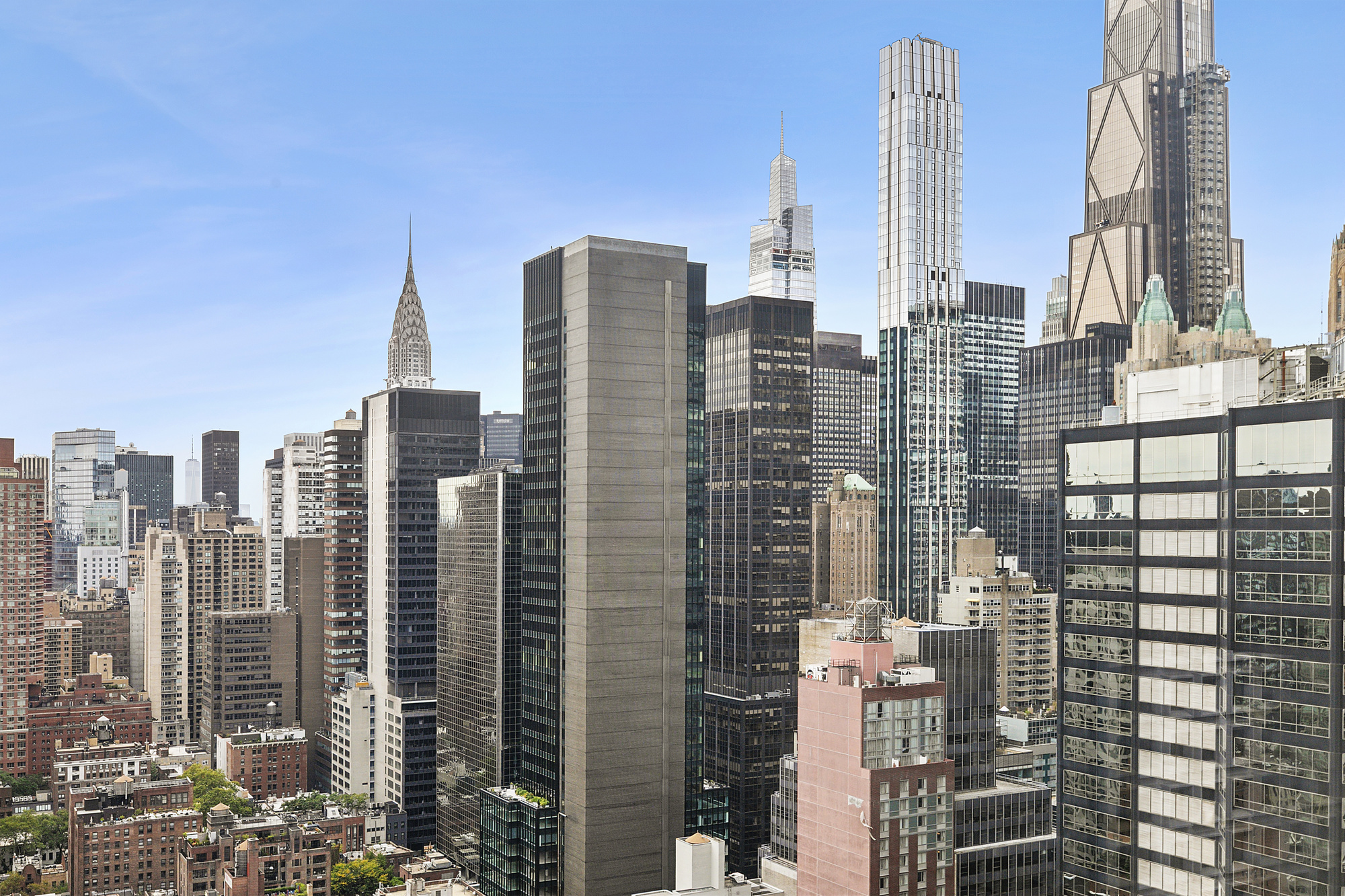 250 East 54th Street, Unit 35A Manhattan, NY 10022 - Photo 8 of 13 a view of city with tall buildings