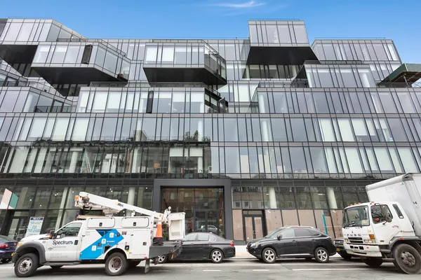 $5,350 | 21-30 44th Drive, Unit 2D | Long Island City