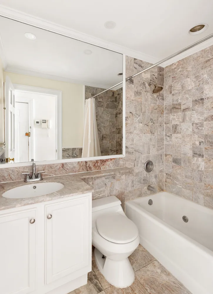 $12,000 | 129 East 61st Street, Unit 3 | Lenox Hill