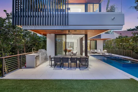 $23,995,000 | 226 West Rivo Alto Drive, Miami Beach, FL 33139