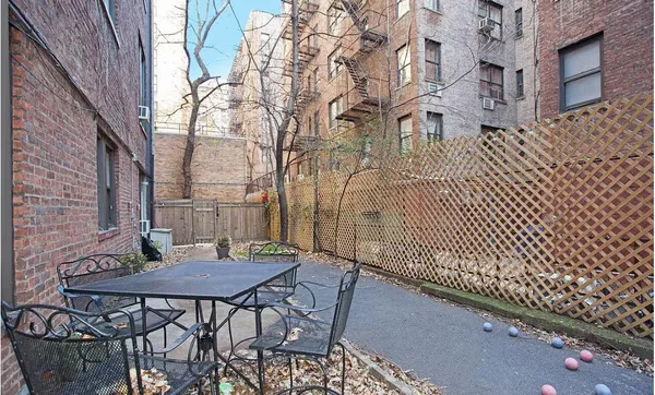$6,900 | 210 West 16th Street, Unit 1G | Chelsea