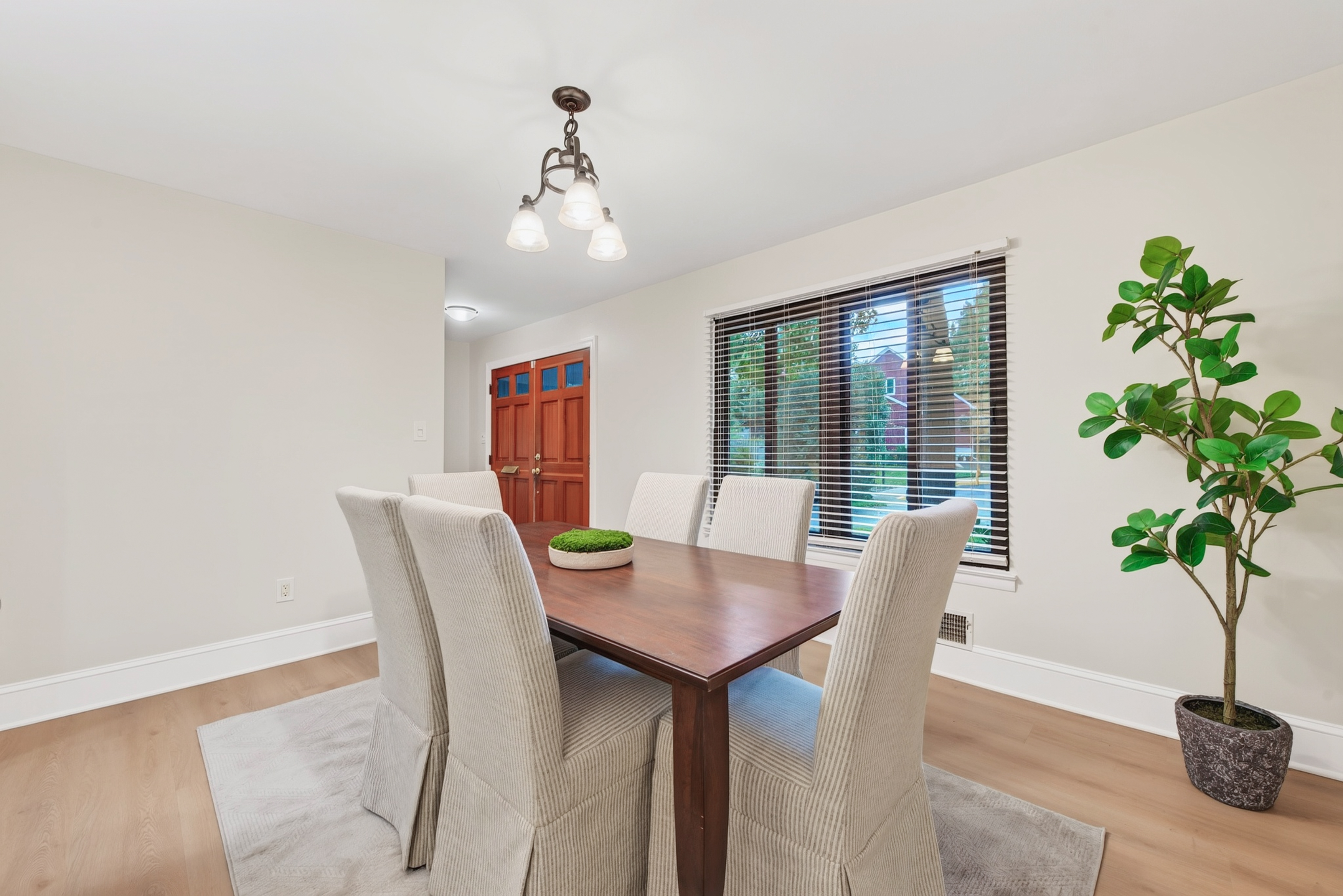1427 Green Run Lane Reston, VA 20190 - Photo 11 of 46 Gallery Image 11