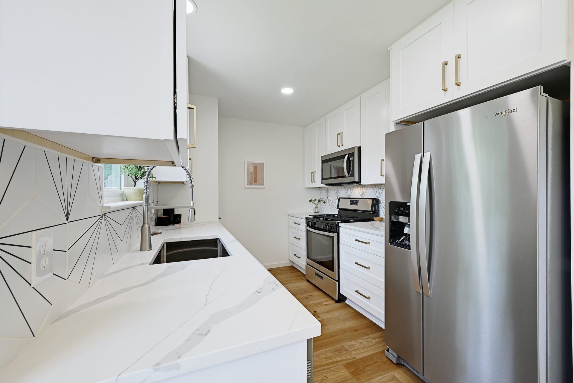 6606 Aldford Circle Austin, TX 78745 - Photo 14 of 32