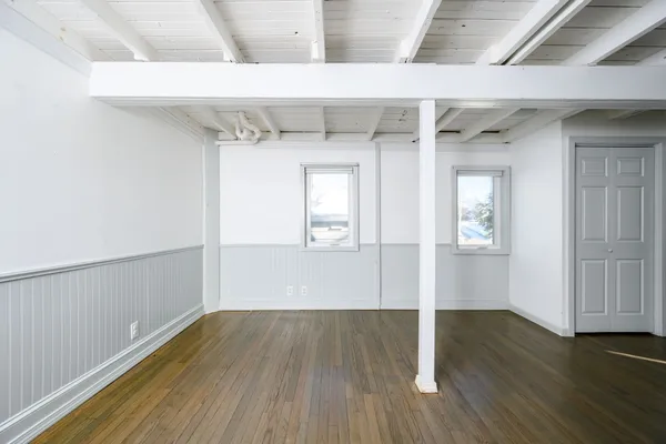 wooden floor in an empty room