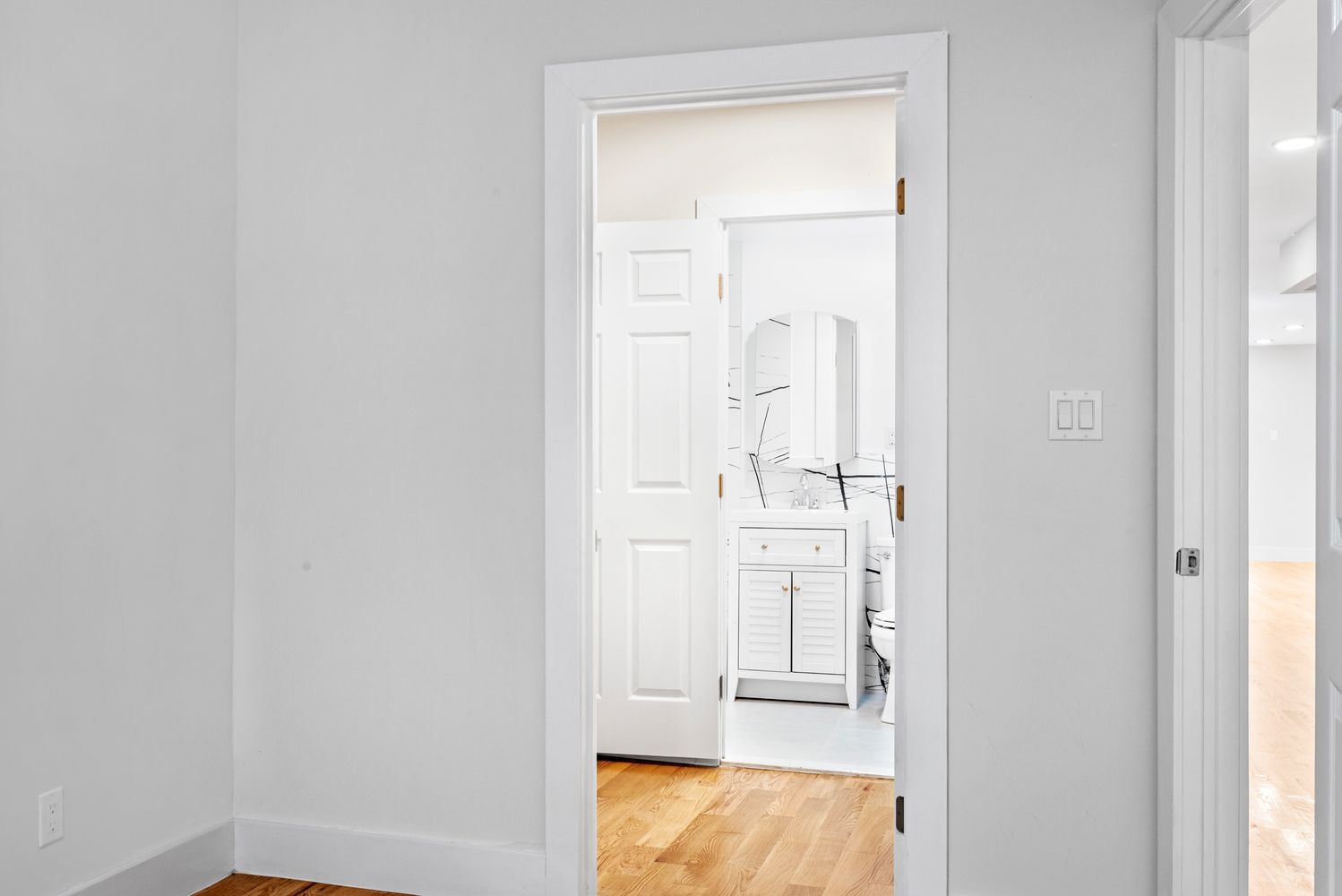 791 Lexington Avenue, Unit 2 Brooklyn, NY 11221 - Photo 13 of 19 a view of front door