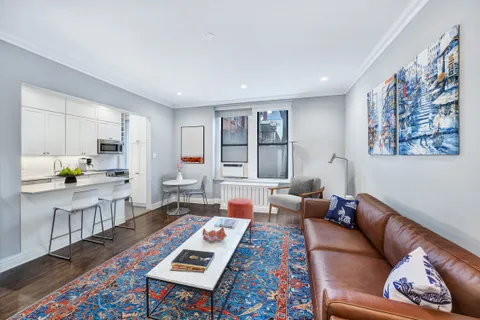 $875,000 | 38 Livingston Street, Unit 23 | Brooklyn Heights