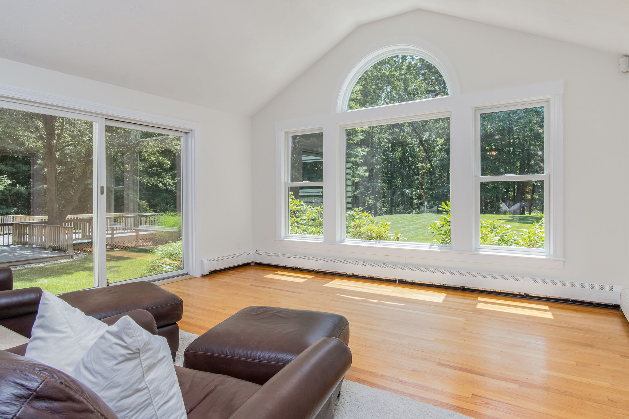 4 Upton Street Dunstable, MA 01827 - Photo 13 of 40