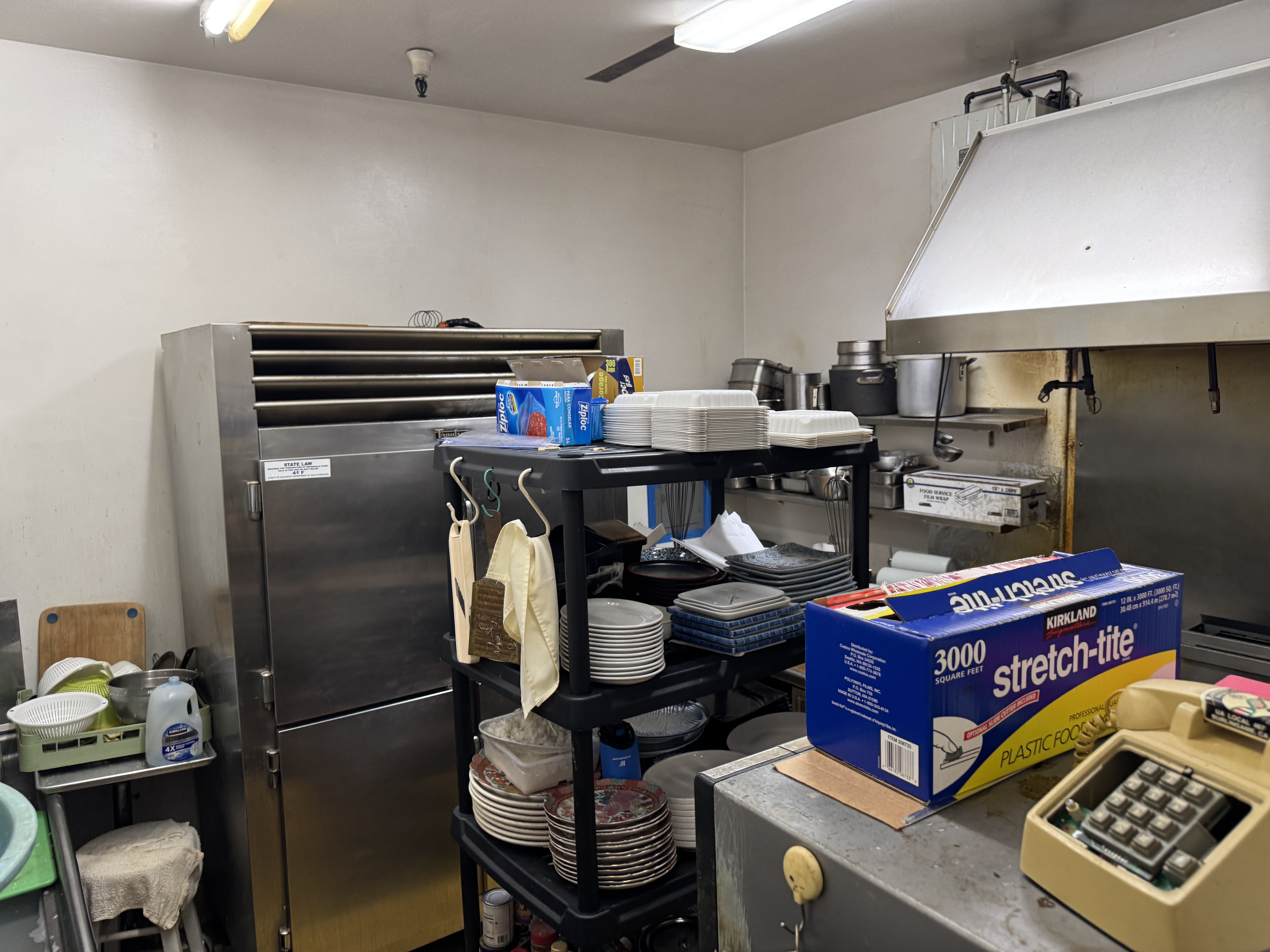 580 Crespi Drive, Unit A Pacifica, CA 94044 - Photo 9 of 25 a living room with furniture and flat screen tv