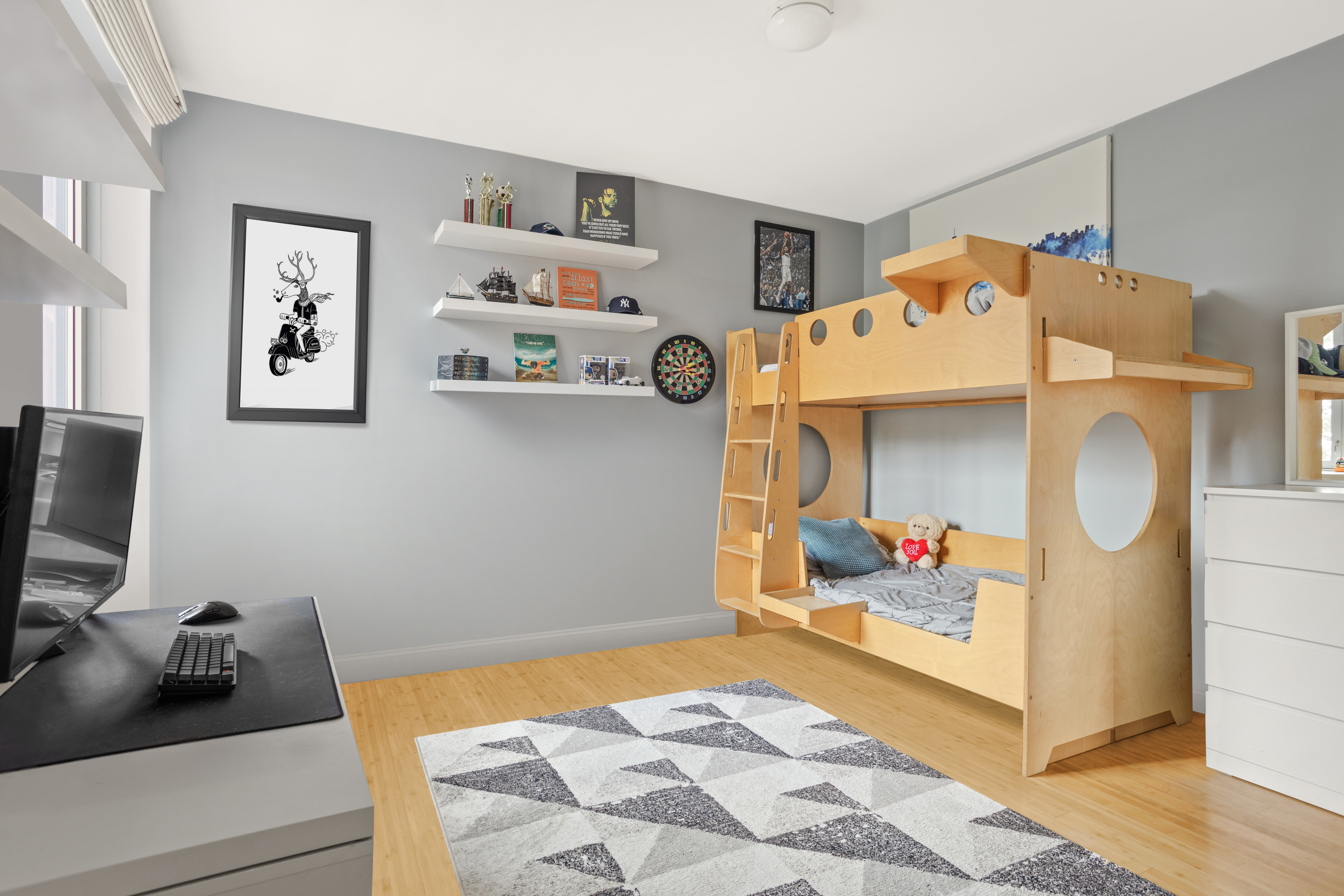 35 McDonald Avenue, Unit 2B Brooklyn, NY 11218 - Photo 6 of 10 a bedroom with a workspace and a window