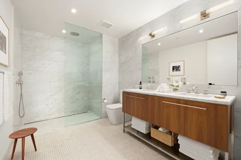 $3,450,000 | 90 Furman Street, Unit N808 | Brooklyn Heights