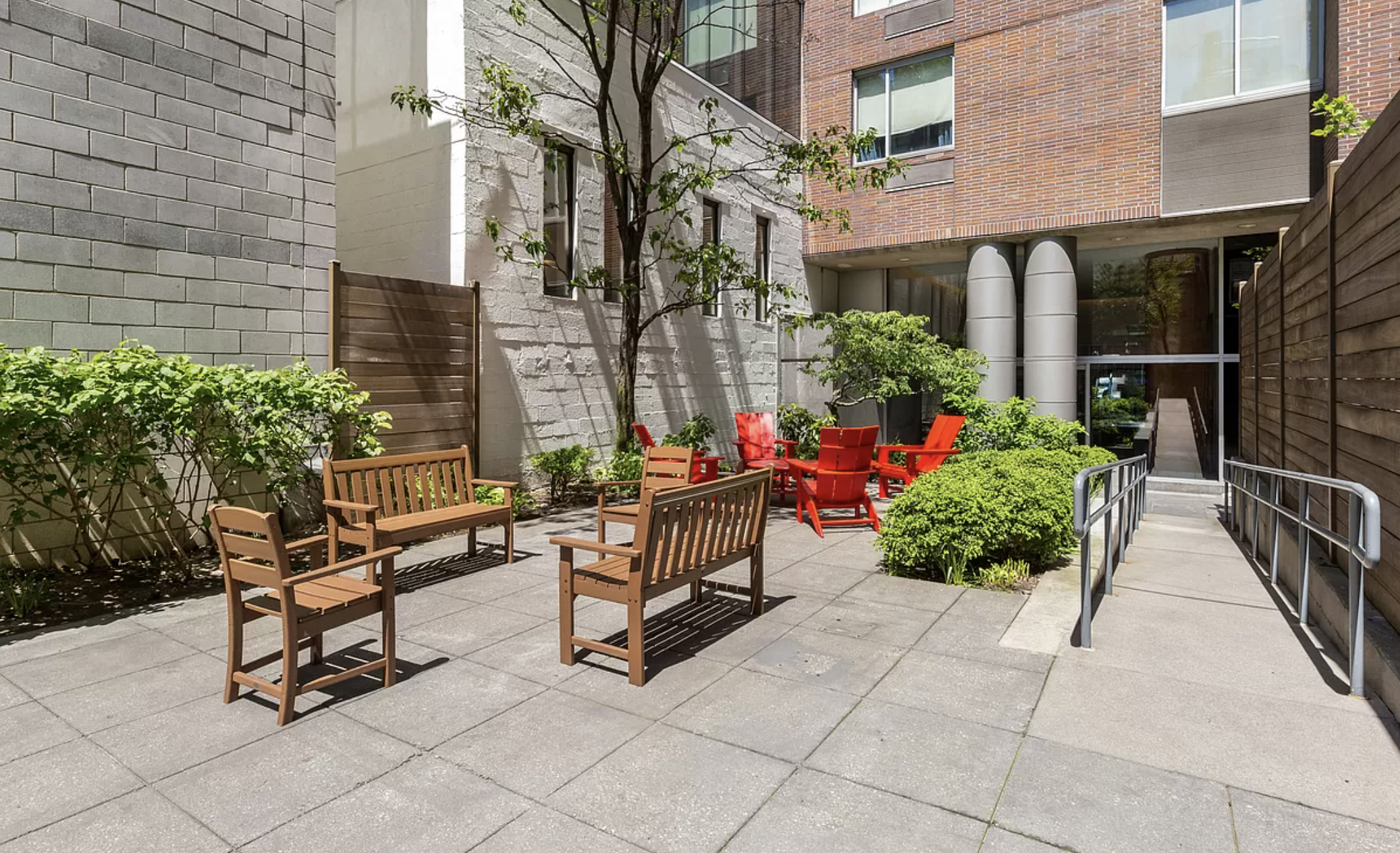 Manhattan, NY 10128 - Photo 28 of 31