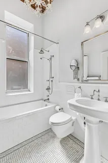$1,850,000 | 205 East 22nd Street, Unit 4C | Gramercy