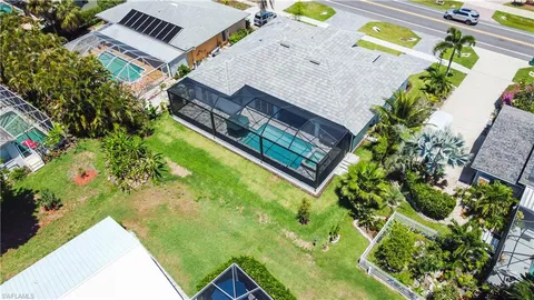 $1,580,000 | 554 North Barfield Drive, Marco Island, FL 34145