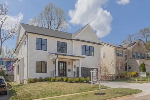 $2,295,000 | 8806 Walnut Hill Road, Chevy Chase, MD 20815