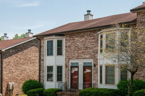 $250,000 | 250 Sanders Ferry Road, Unit 5, Hendersonville, TN 37075