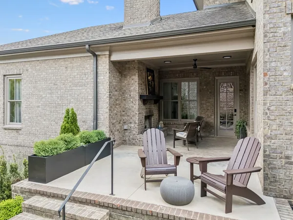 $2,100,000 | 1040 Falling Leaf Circle, Brentwood, TN 37027