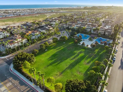 $1,379,000 | 21445 Hayley Lane, Huntington Beach, CA 92646