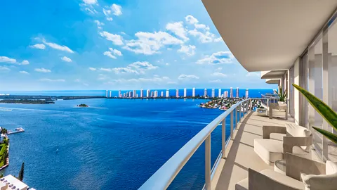 $1,550,000 | 220 Lake Shore Drive, Unit 1709, Lake Park, FL 33403