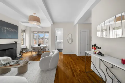 $2,500,000 | 25 5th Avenue, Unit 12F | Greenwich Village