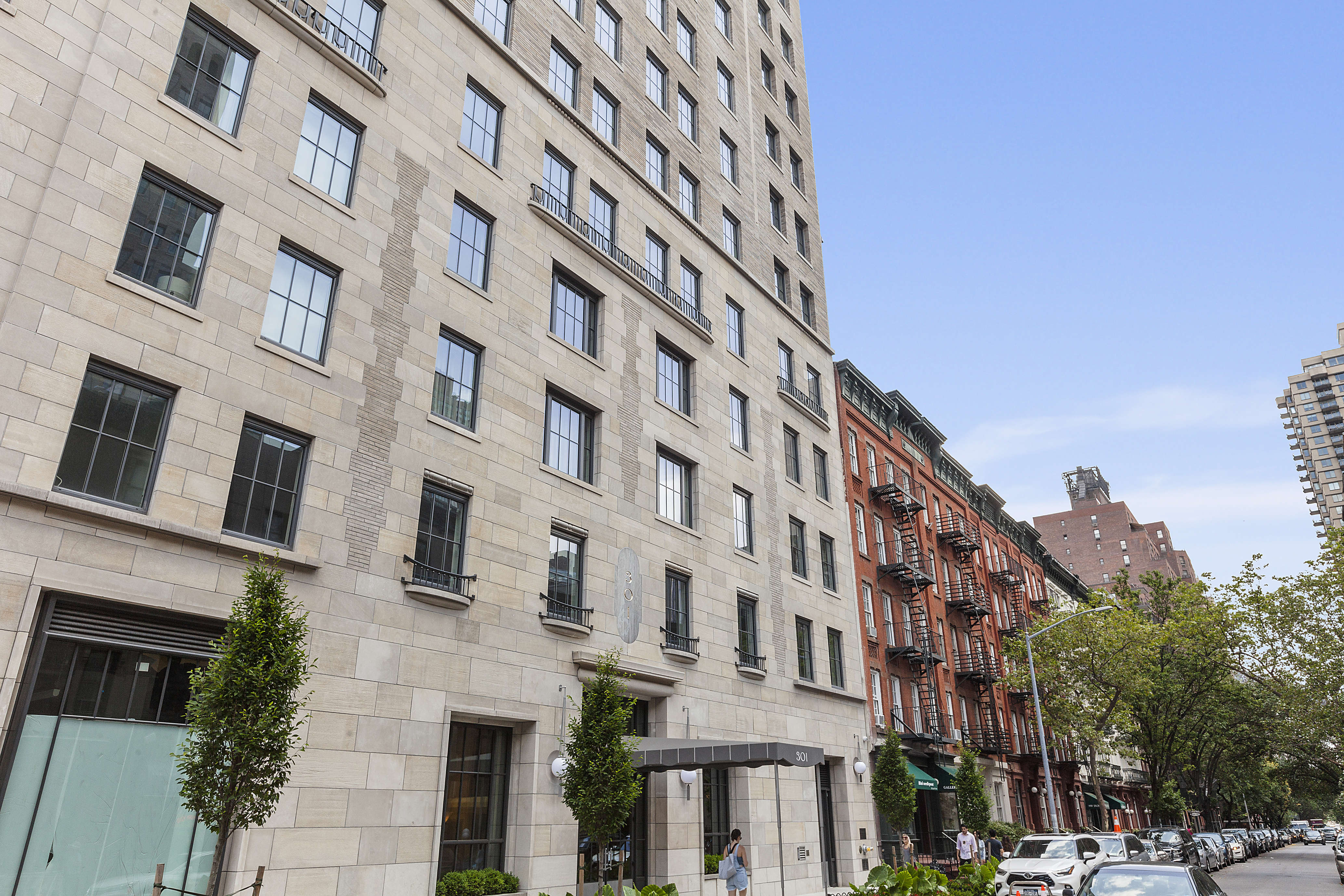 301 East 81st Street, Unit 6B Manhattan, NY 10028 - Photo 14 of 22