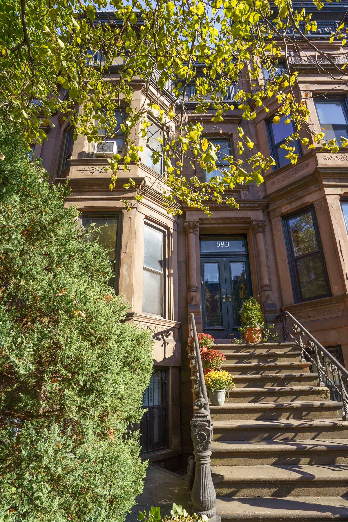 593 7th Street Brooklyn, NY 11215 - Photo 5 of 10