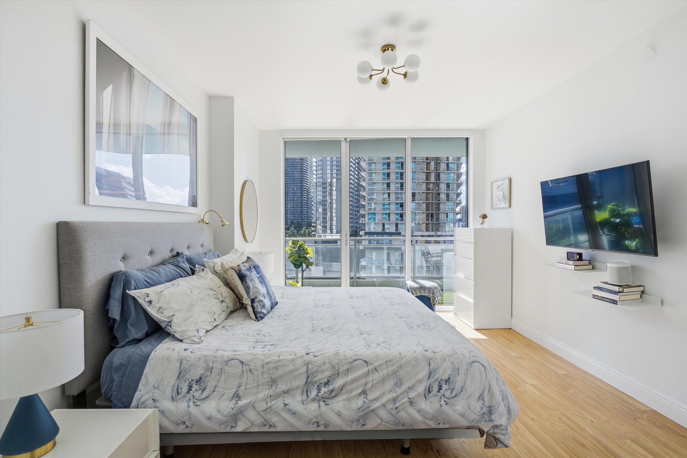 92 Southwest 3rd Street, Unit 1604 Miami, FL 33130 - Photo 18 of 54 Gallery Image 18