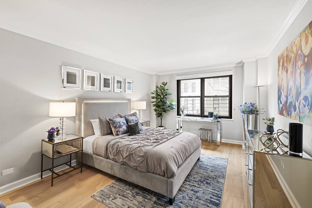 301 East 69th Street, Unit 2D Manhattan, NY 10021 - Photo 9 of 13