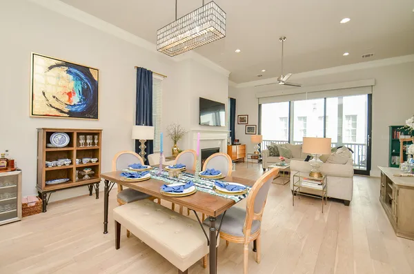 $529,000 | 2419 West Kolbe Lane, Houston, TX 77080