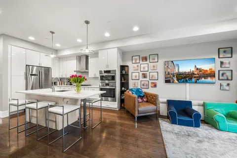 $649,999 | 1010 South 17th Street, Unit B, Philadelphia, PA 19146