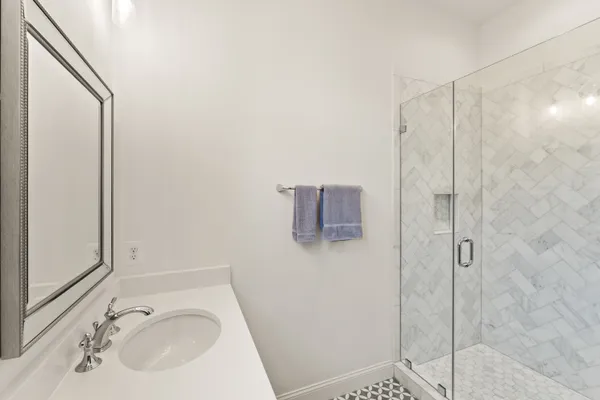 $2,550,000 | 8621 McHenry Street, Vienna, VA 22180