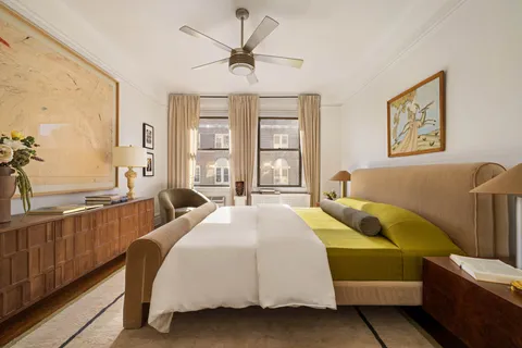 $1,950,000 | 161 West 75th Street, Unit 13E | Upper West Side