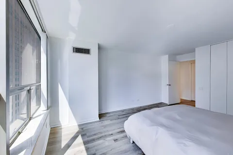 $370,000 | 110 East Delaware Place, Unit 1402, Chicago, IL 60611