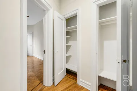 $199,000 | 83-55 Lefferts Boulevard, Unit 1F | Kew Gardens