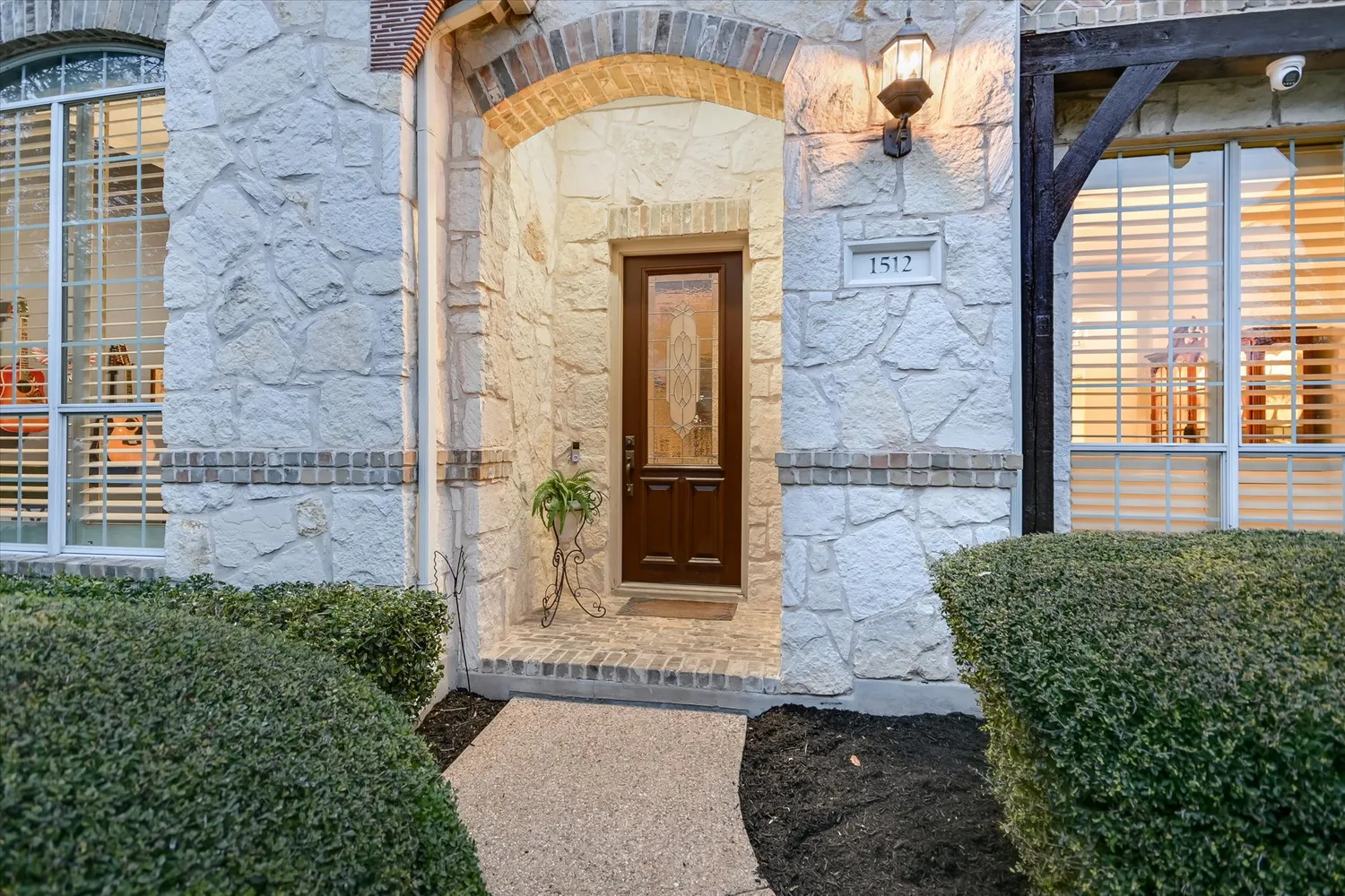 $749,000 | 1512 Lake Forest Cove, Round Rock, TX 78665