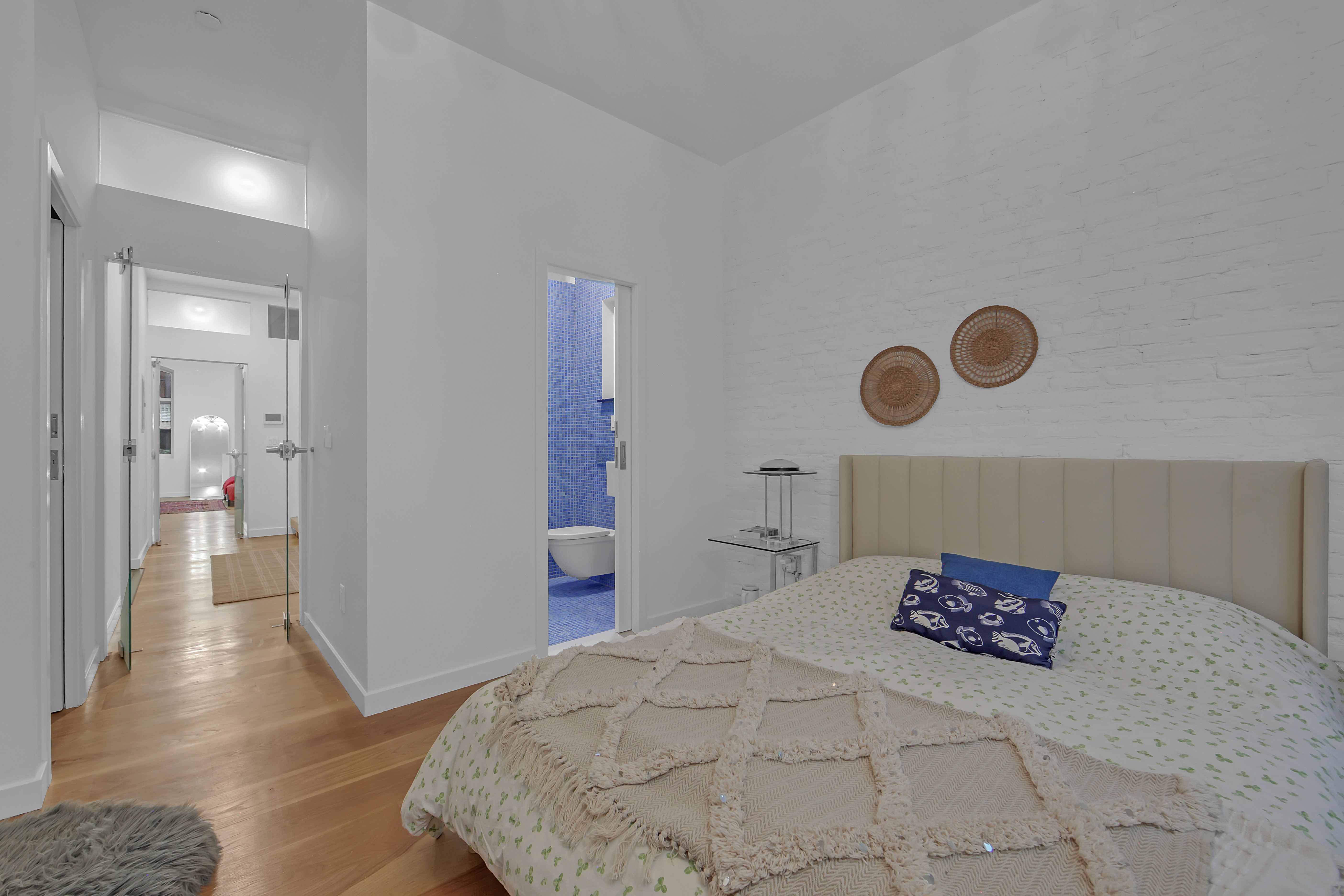 111 East 19th Street Manhattan, NY 10003 - Photo 29 of 38 Gallery Image 29