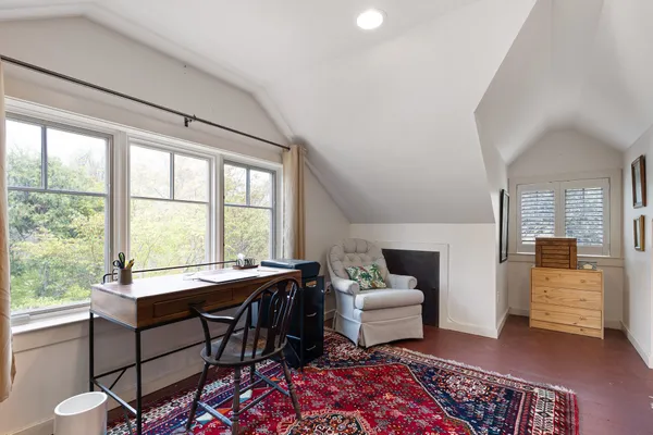 $1,195,000 | 21 Holly Lane, Wilmington, DE 19807