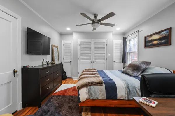 Contact Agent | 1300 South Cleveland Street, Unit Undisclosed, Arlington, VA 22204