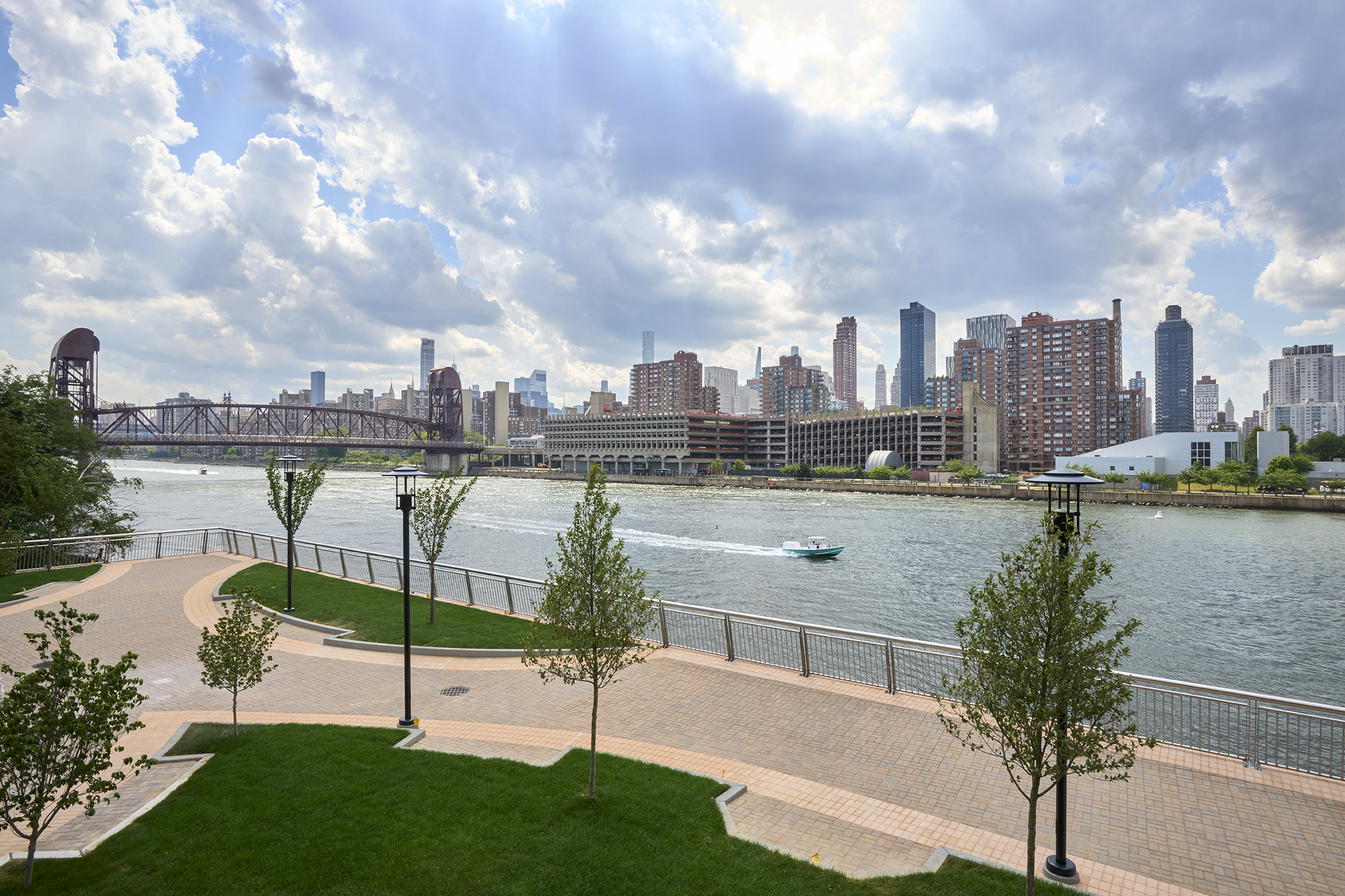 34-46 Vernon Boulevard, Unit E803 Queens, NY 11106 - Photo 14 of 17