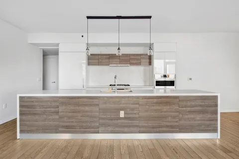 $2,500,000 | 505-513 West 43rd Street, Unit 10B | Hell's Kitchen