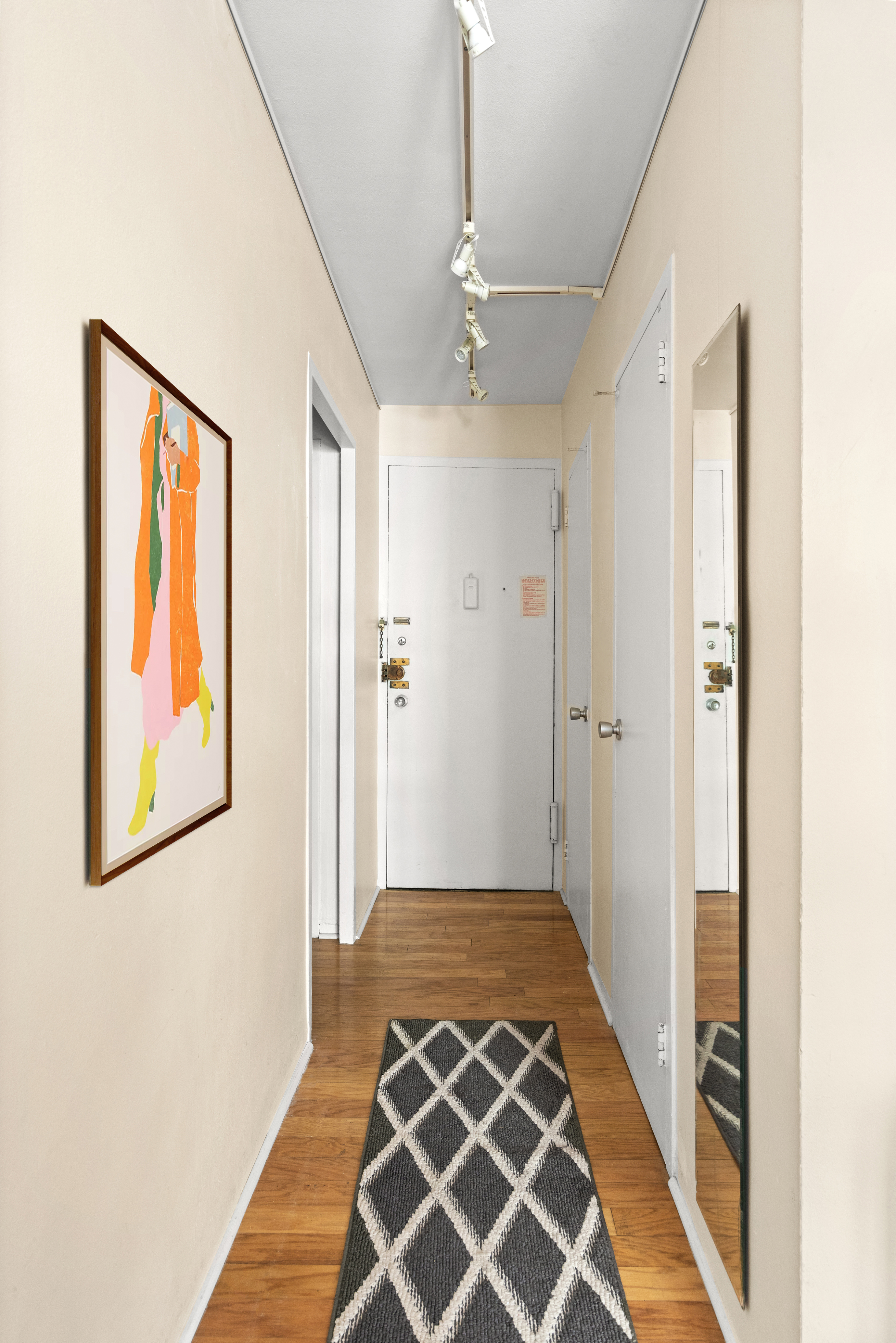 90 La Salle Street, Unit 8E Manhattan, NY 10027 - Photo 6 of 8 a view of an empty room